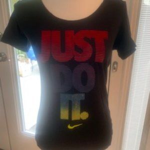 Nike T-shirt